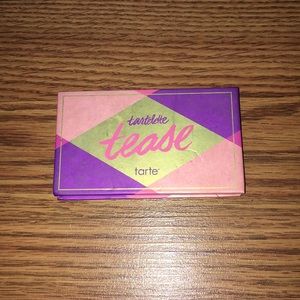 Tarte tease eyeshadow palette